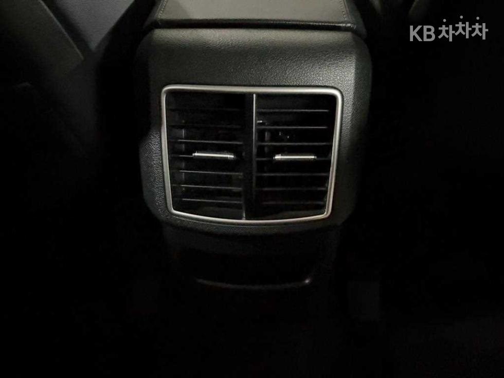 Kia Sportage — miniaturë 17
