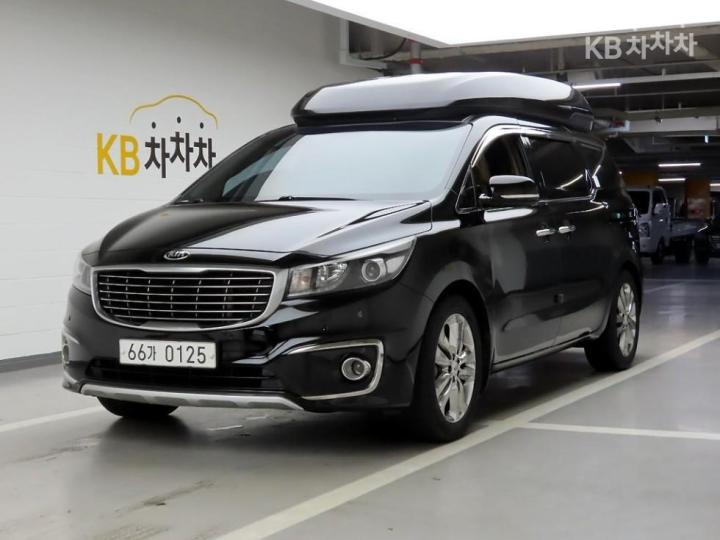 Kia Carnival — miniaturë 2
