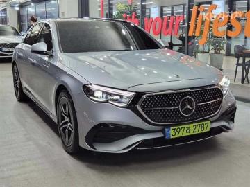 Mercedes-Benz E-klasse E300 4MATIC — foto 1