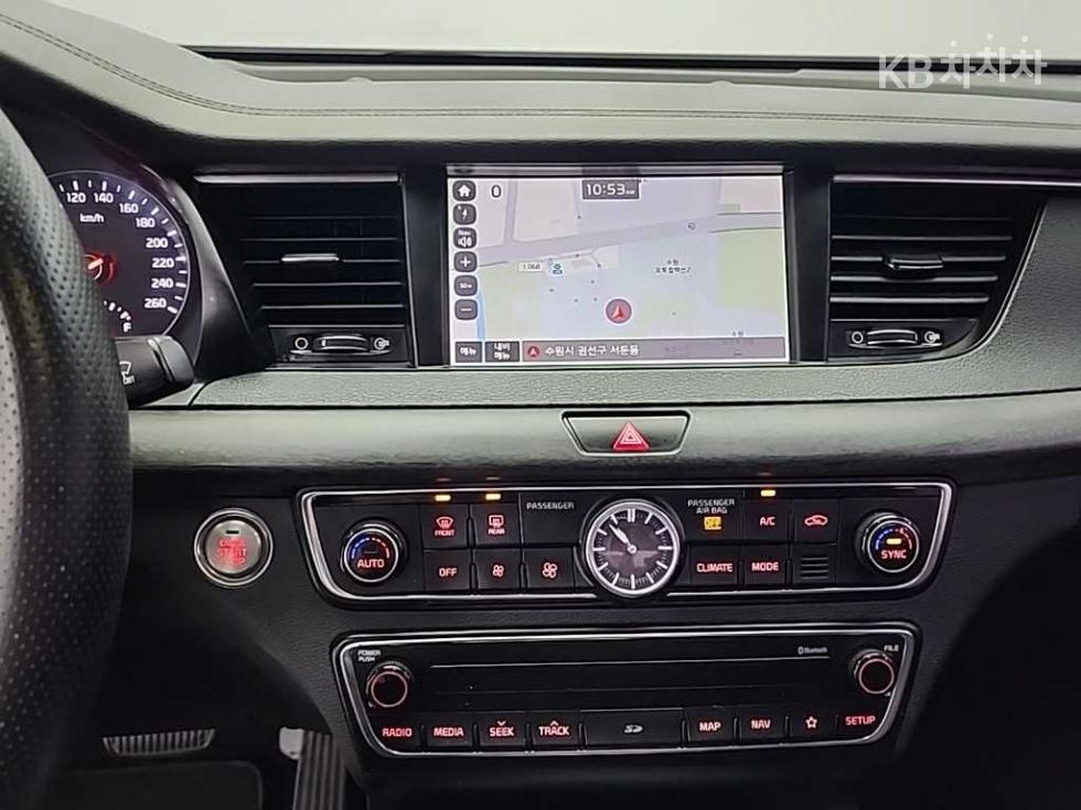 Kia K7 — miniaturë 10
