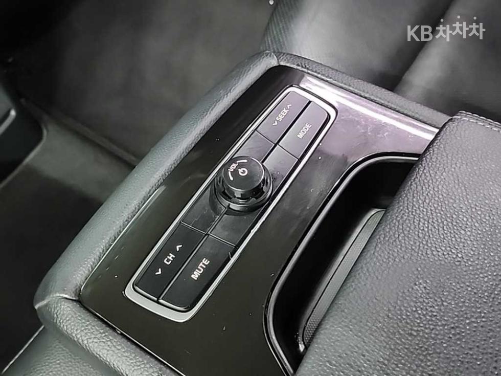 Kia K7 — miniaturë 14