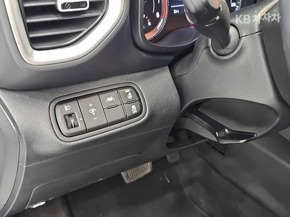 Hyundai Venue — miniaturë 16