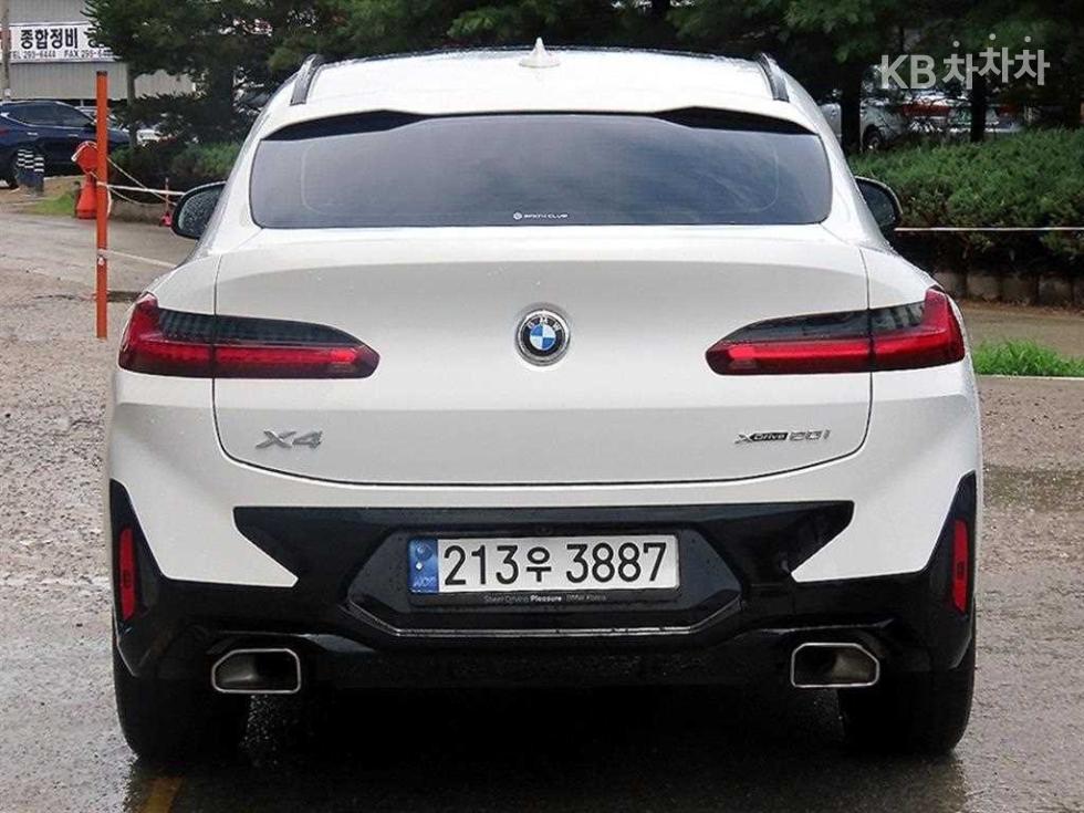BMW X4 — miniaturë 4