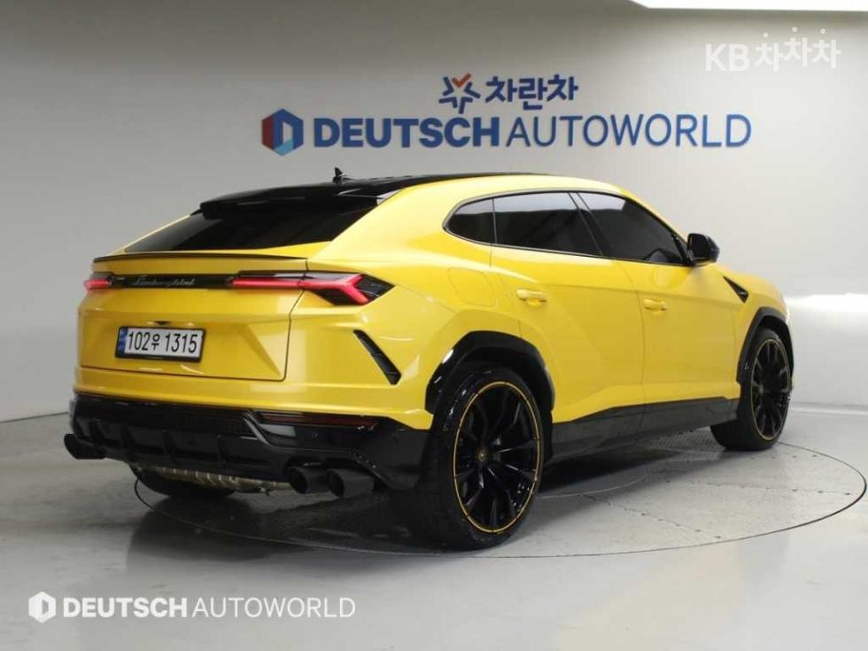 Lamborghini Urus — miniaturë 2