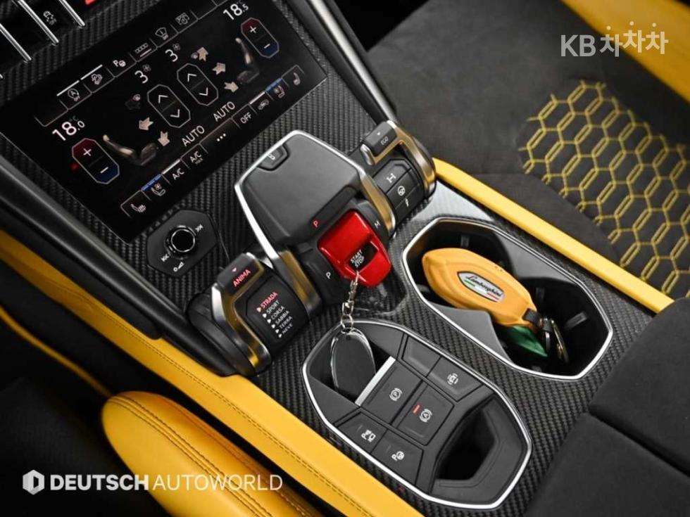 Lamborghini Urus — miniaturë 9