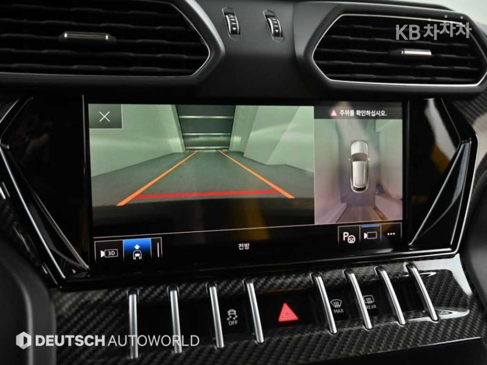 Lamborghini Urus — miniaturë 15