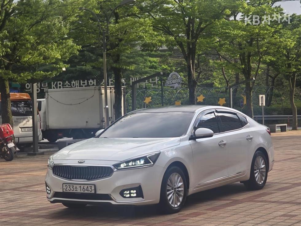 Kia K7 — miniaturë 3