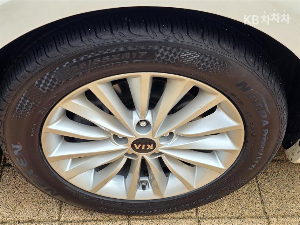 Kia K7 — miniaturë 19