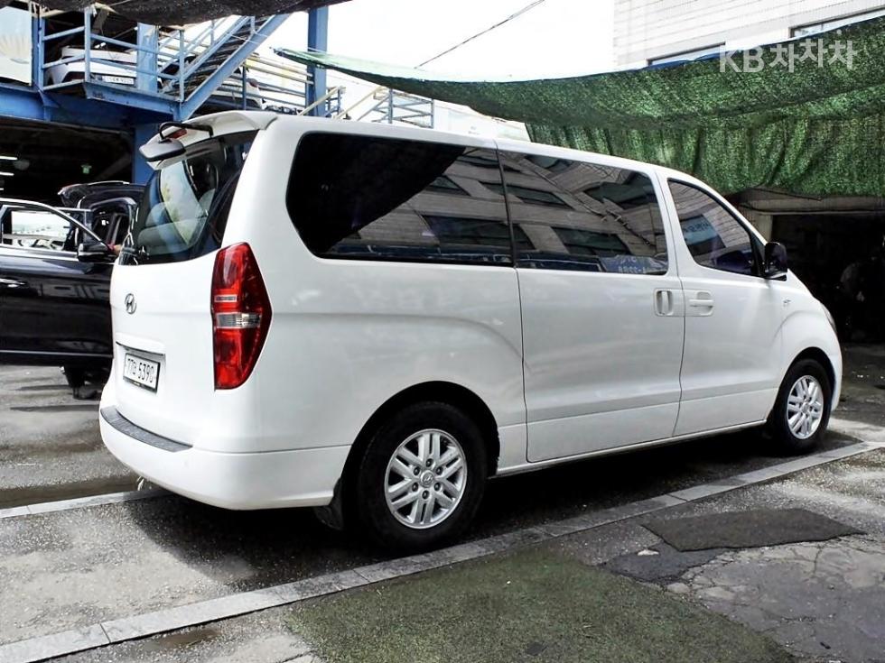 Hyundai Starex — miniaturë 4
