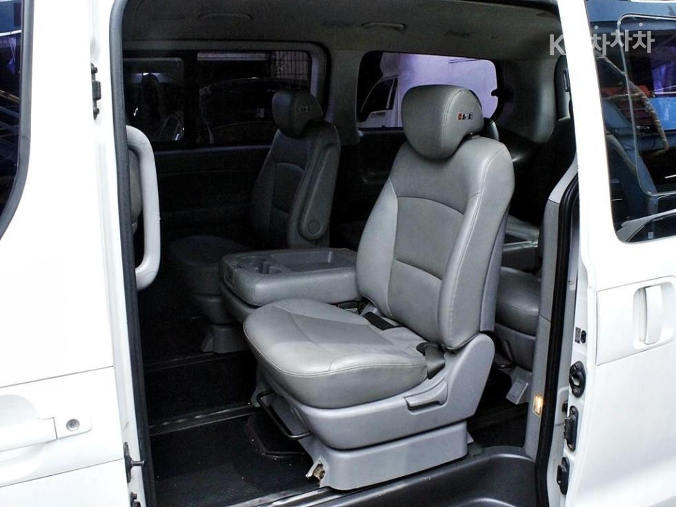 Hyundai Starex — miniaturë 6