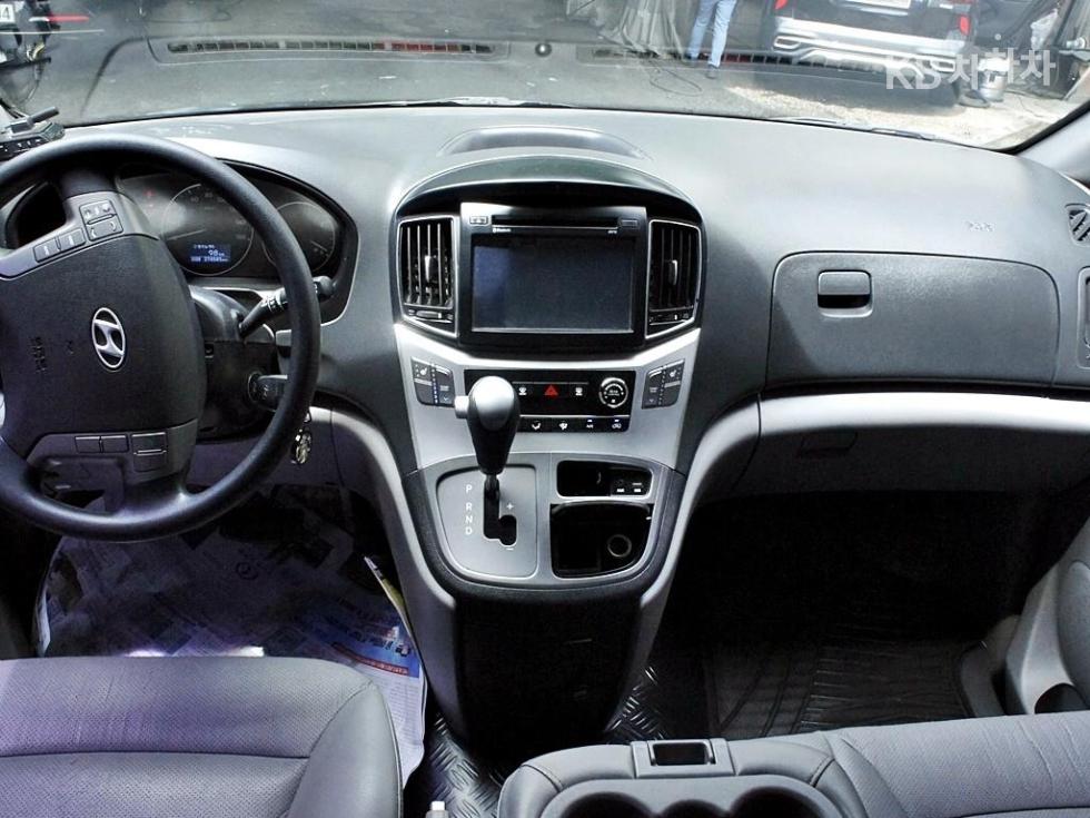 Hyundai Starex — miniaturë 7