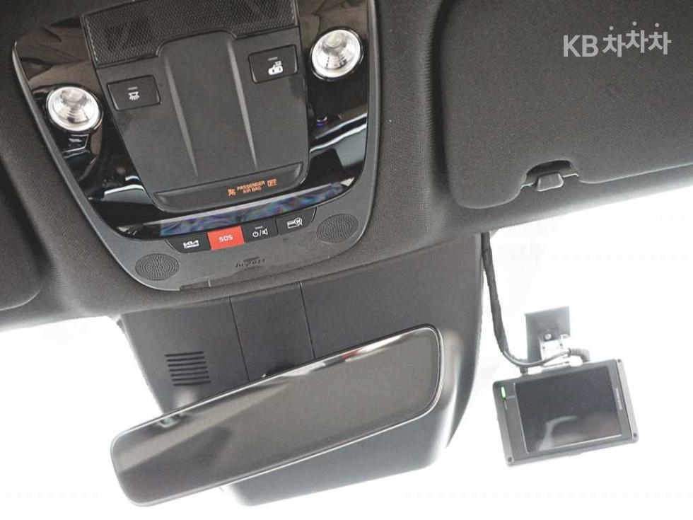 Kia Sorento — miniaturë 12