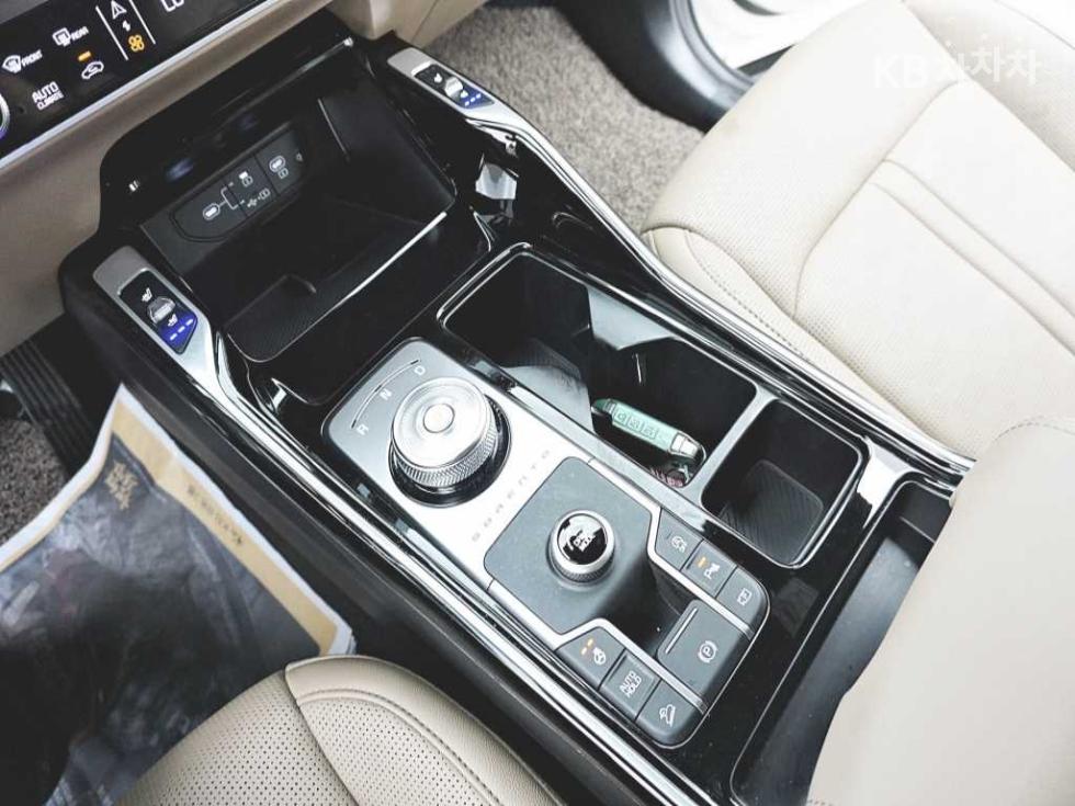 Kia Sorento — miniaturë 15