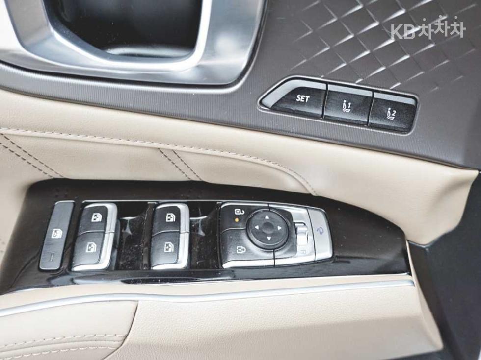 Kia Sorento — miniaturë 18