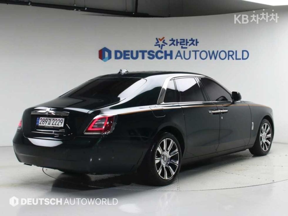 Rolls-Royce Ghost — miniaturë 2