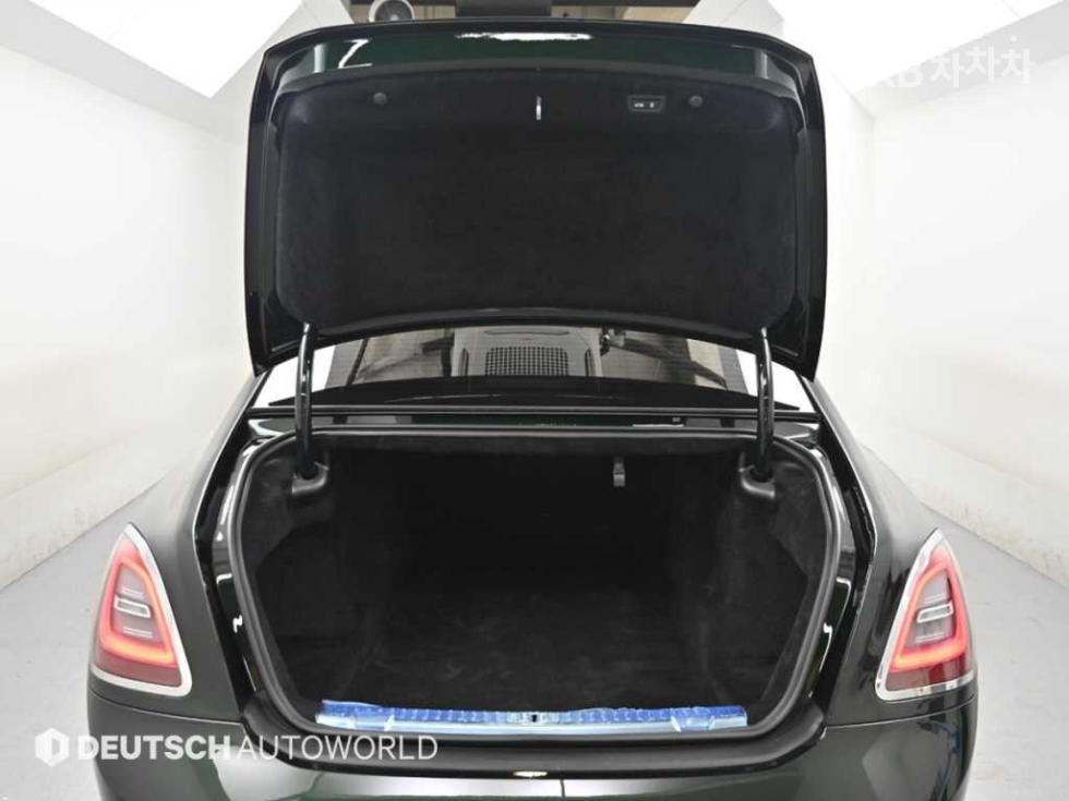 Rolls-Royce Ghost — miniaturë 19