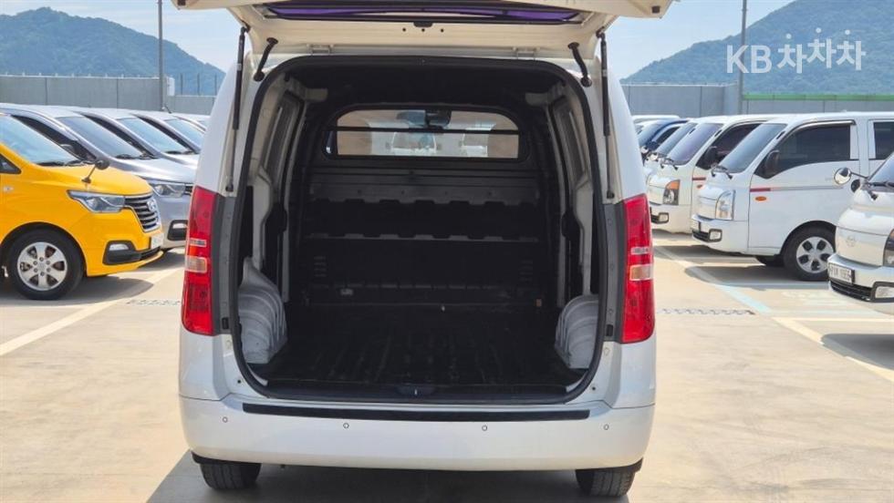 Hyundai Starex — miniaturë 7