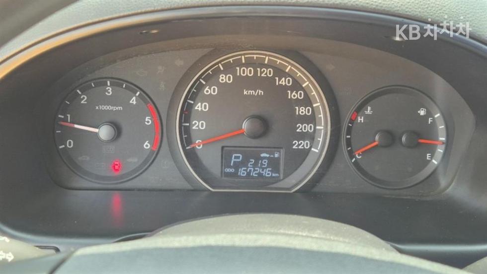 Hyundai Starex — miniaturë 8