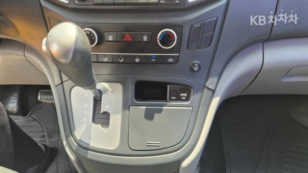 Hyundai Starex — miniaturë 11