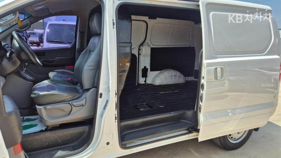 Hyundai Starex — miniaturë 15