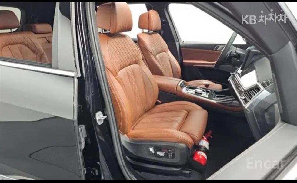 BMW X7 — miniaturë 7