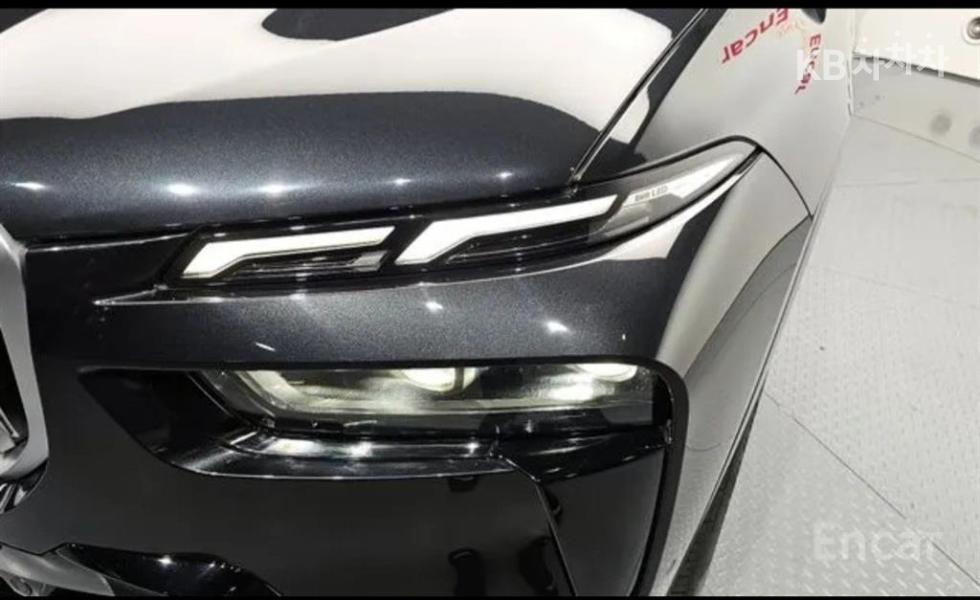 BMW X7 — miniaturë 13