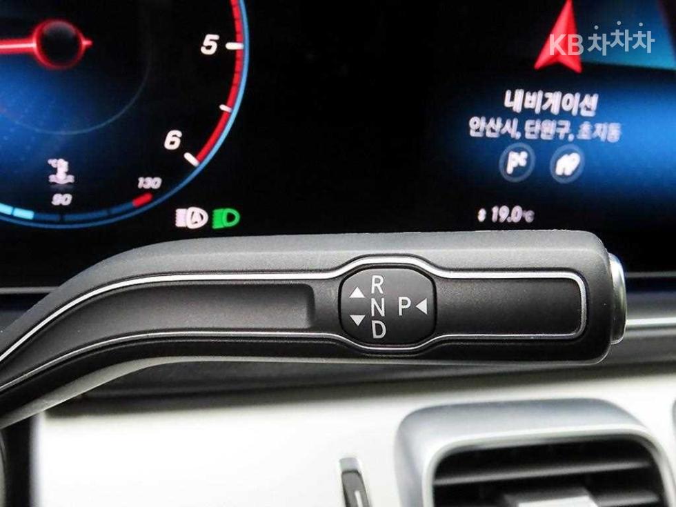 Mercedes-Benz GLE — miniaturë 10