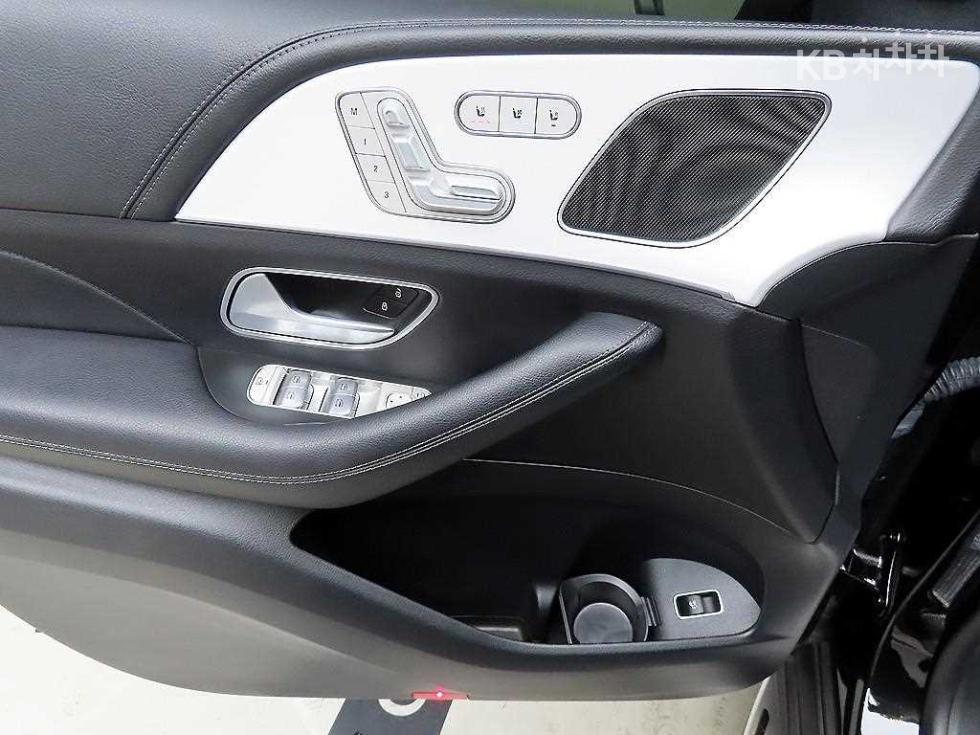 Mercedes-Benz GLE — miniaturë 11