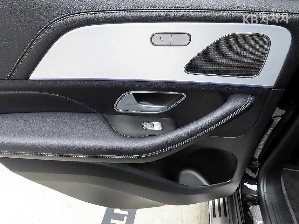 Mercedes-Benz GLE — miniaturë 12