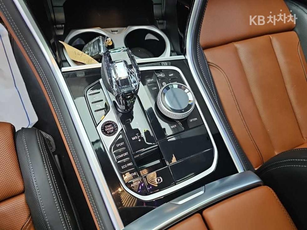 2023 BMW BMW 8 (G15) photo