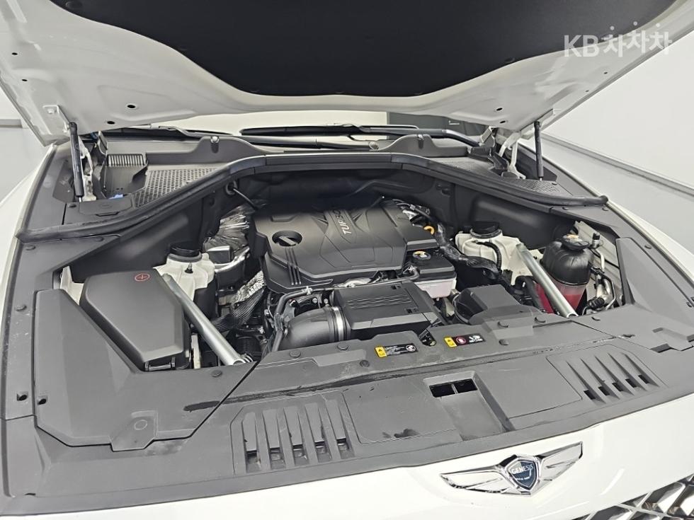 2022 Genesis GV80 photo