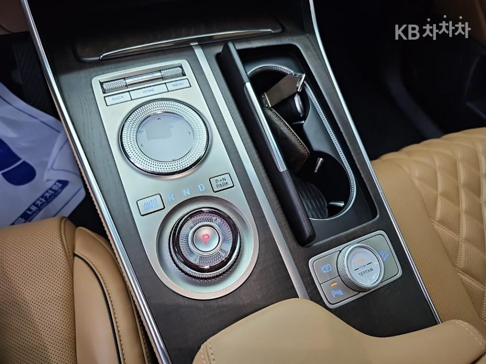 2022 Genesis GV80 photo