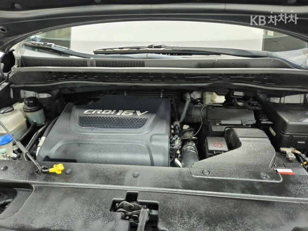Kia Carnival — miniaturë 5