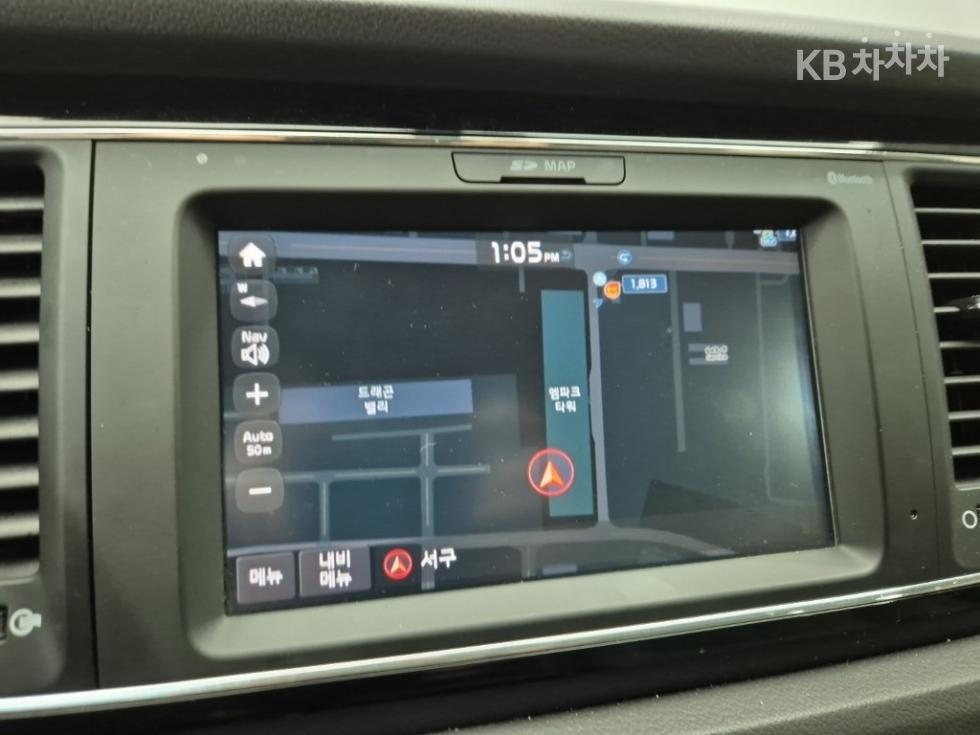 Kia Carnival — miniaturë 13