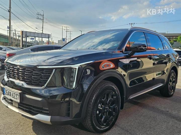 Kia Sorento 1.6T HEV 2WD — foto 1