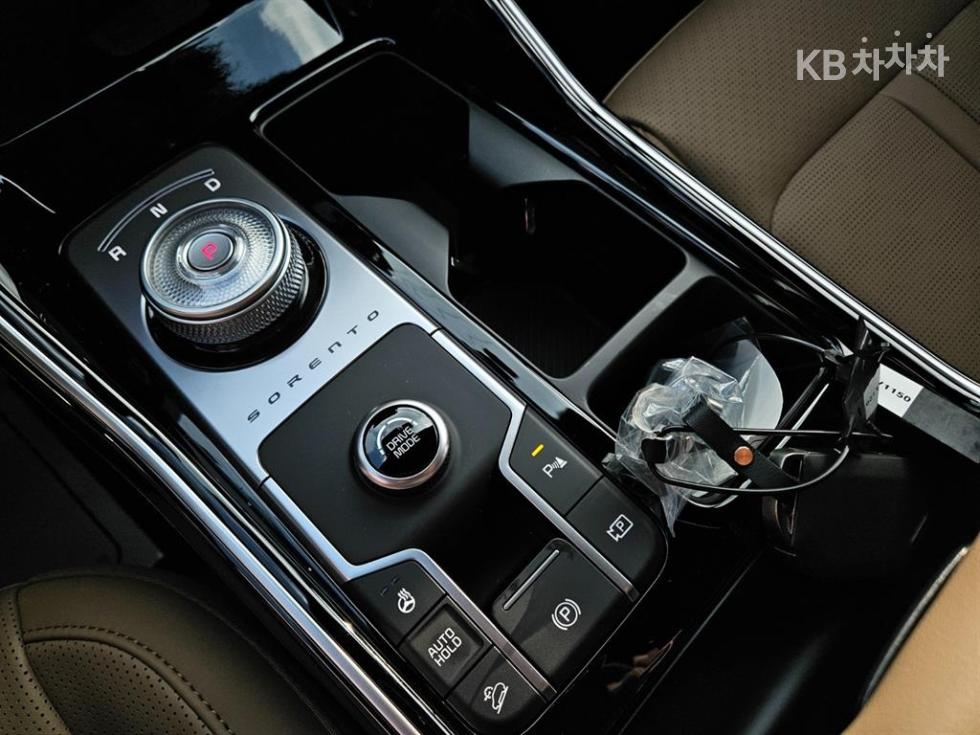 Kia Sorento — miniaturë 13