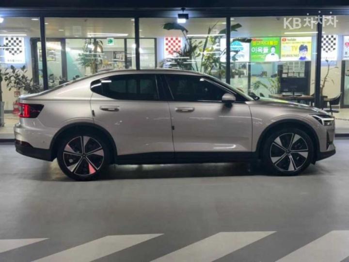 Polestar Polestar 2 2023 photo 3