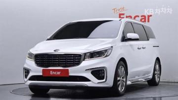 Kia Carnival 9-seater Noblesse — foto 1