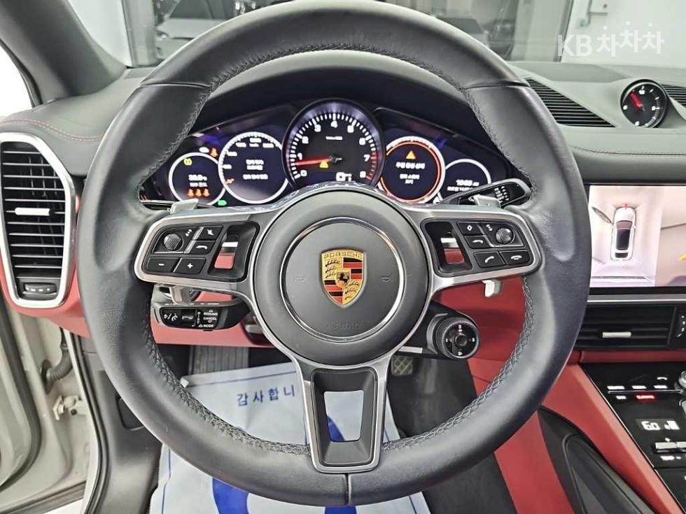 2022 Porsche (9Y0) photo