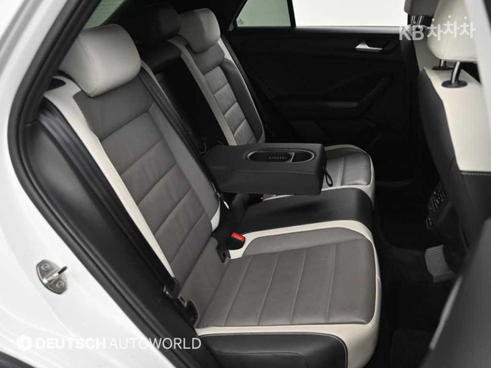 Volkswagen T-Roc — miniaturë 12
