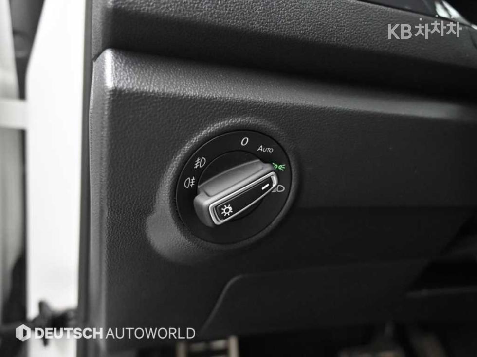 Volkswagen T-Roc — miniaturë 16