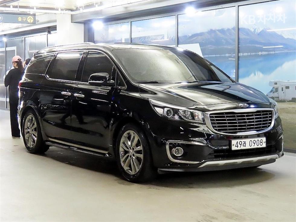 Kia Carnival