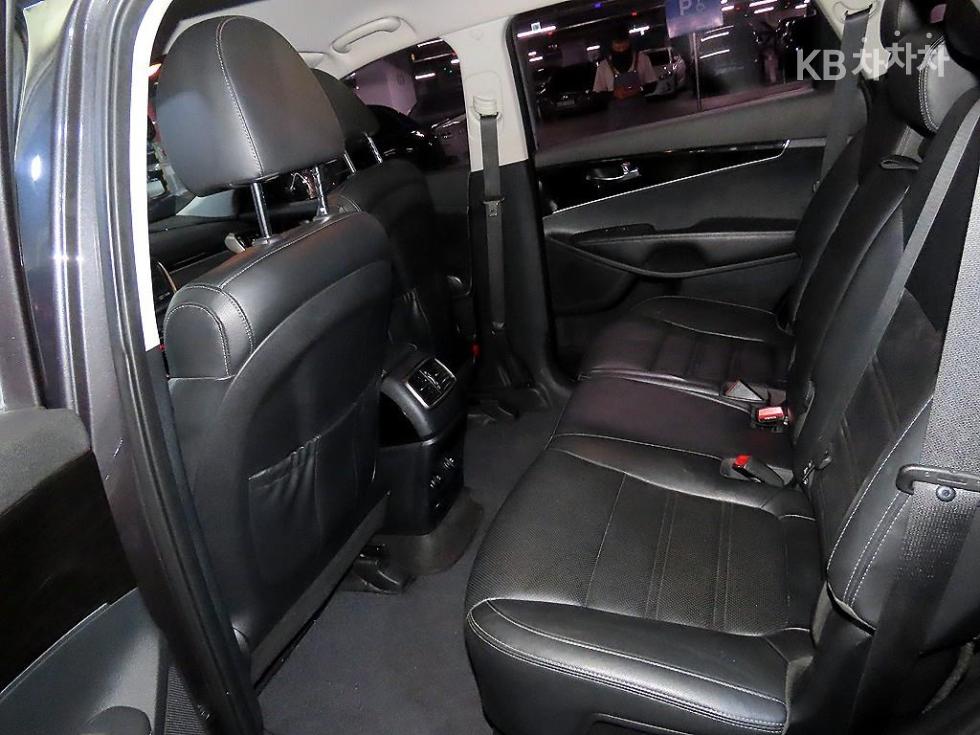Kia Sorento — miniaturë 7