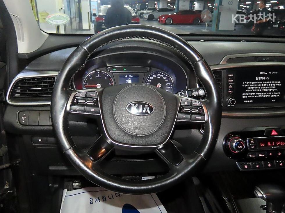 Kia Sorento — miniaturë 8