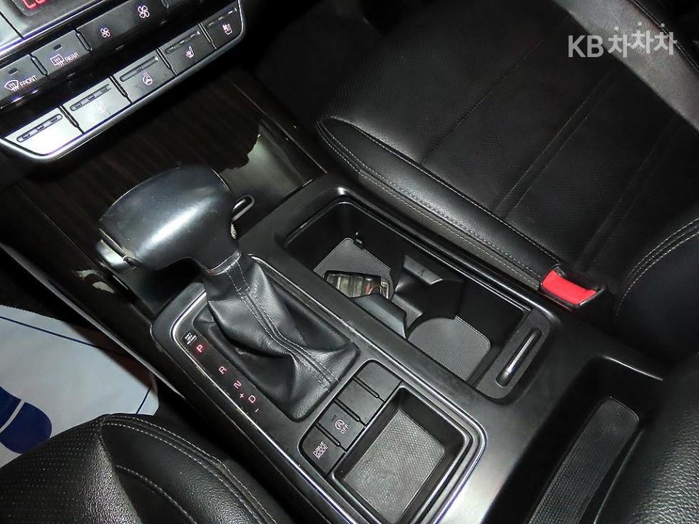Kia Sorento — miniaturë 12
