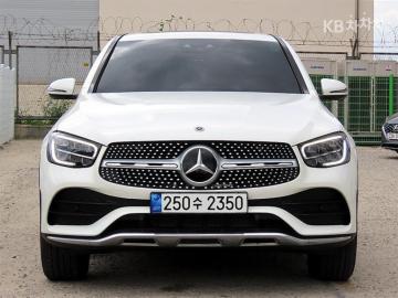 Mercedes-Benz GLC 300 e 4Matic Coupe — foto 1
