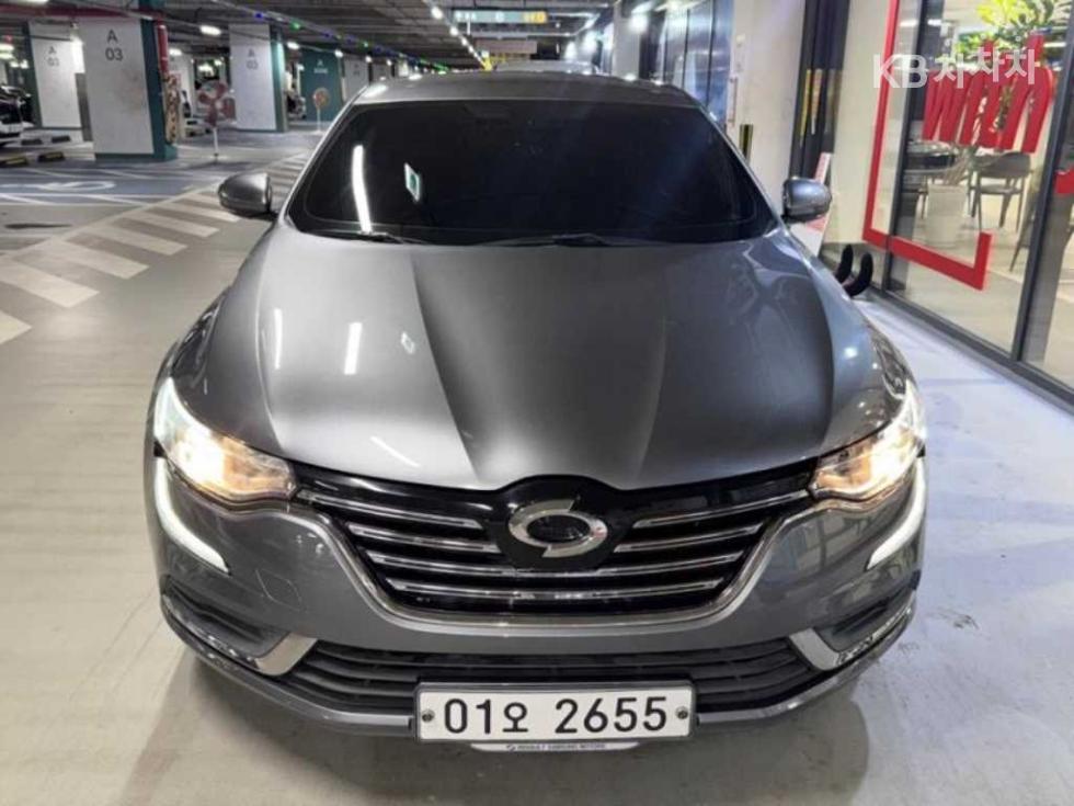 Renault SM6