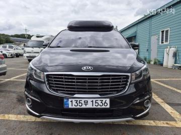 Kia Carnival 9  seats 2.2  diesel  high-roof-limousine  noblesse — foto 1