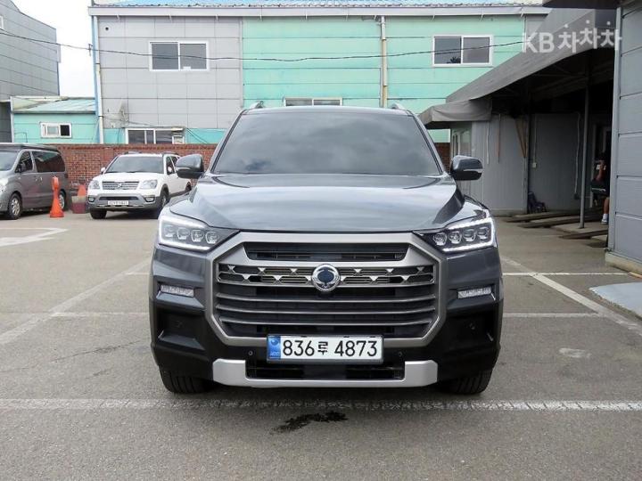 SsangYong Rexton 2.2 2WD — foto 1
