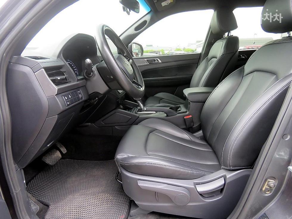 SsangYong Rexton — miniaturë 6